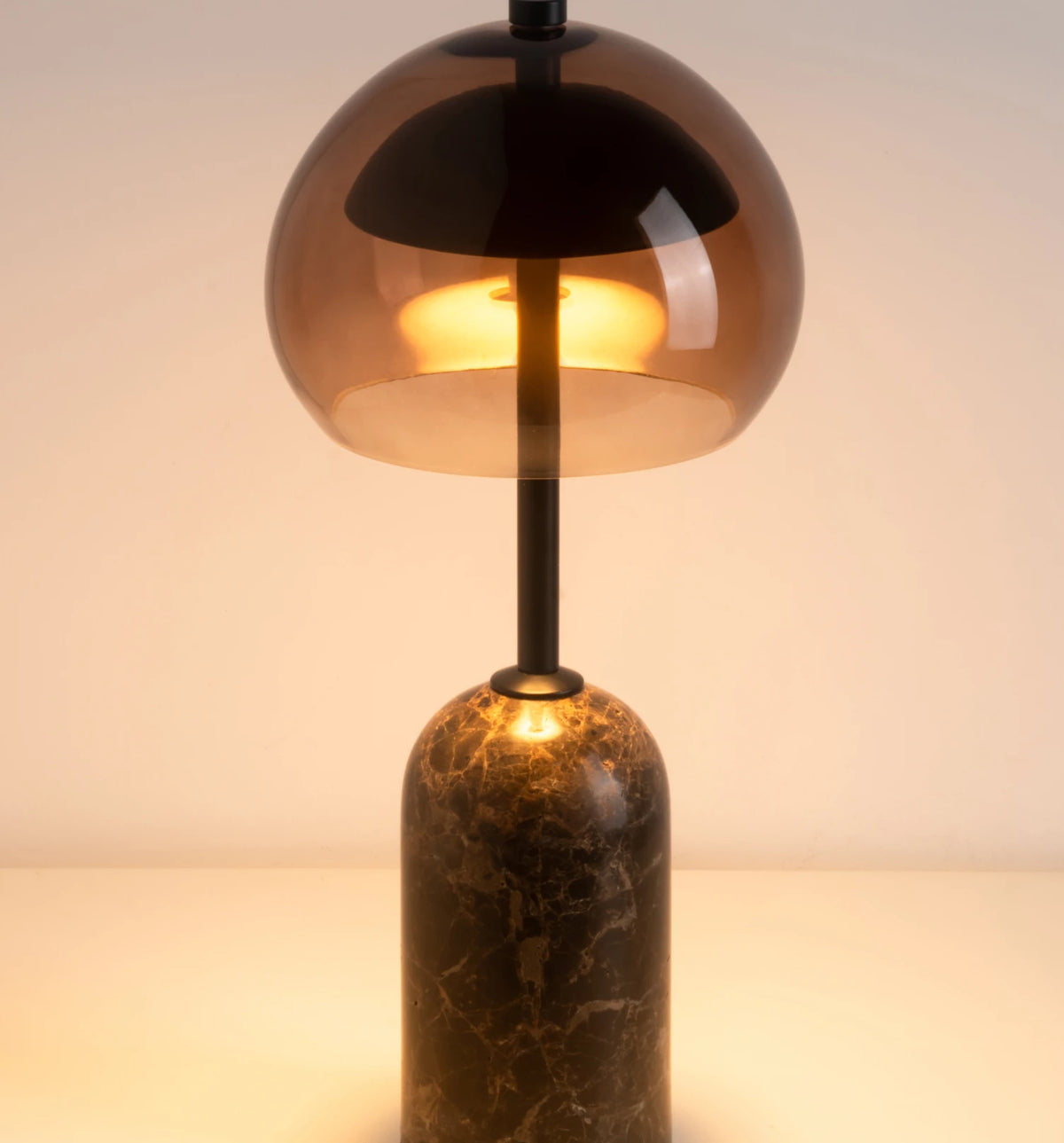 Il duo perfetto di lampada da terra e da tavolo